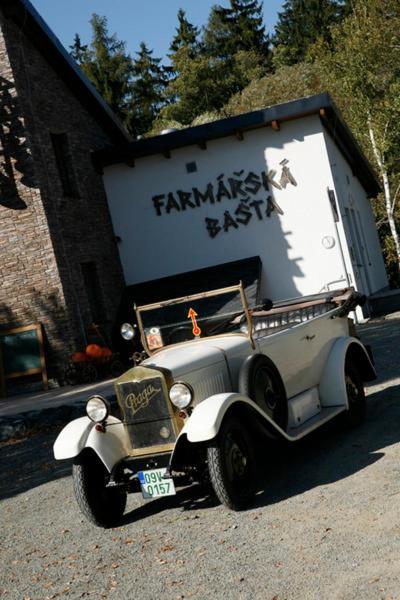 Farmarska Basta Hotell Velký Újezd Exteriör bild